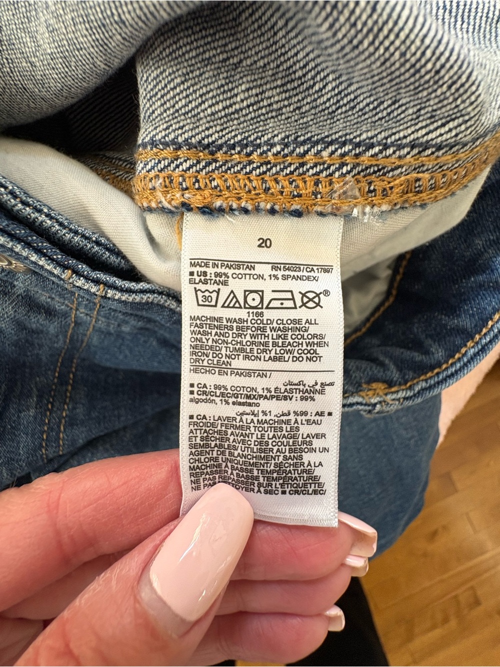 Old Navy High-Rise O.G. Loose Seamed Jeans - Size 20 - Picture 8 of 8
